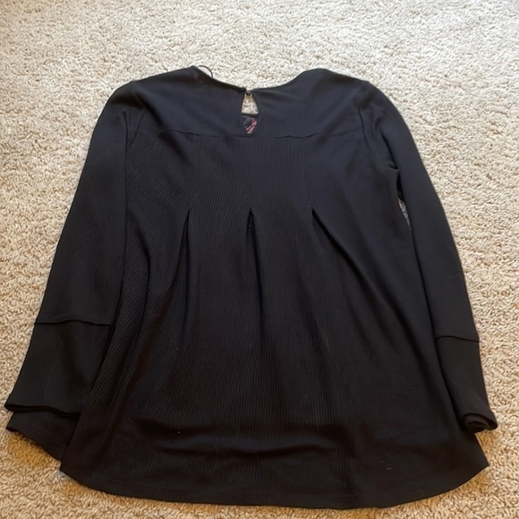 Alchemy Thread M Black Loose Thermal Long Sleeve Shirt Embroidered Women’s EUC - Picture 11 of 12